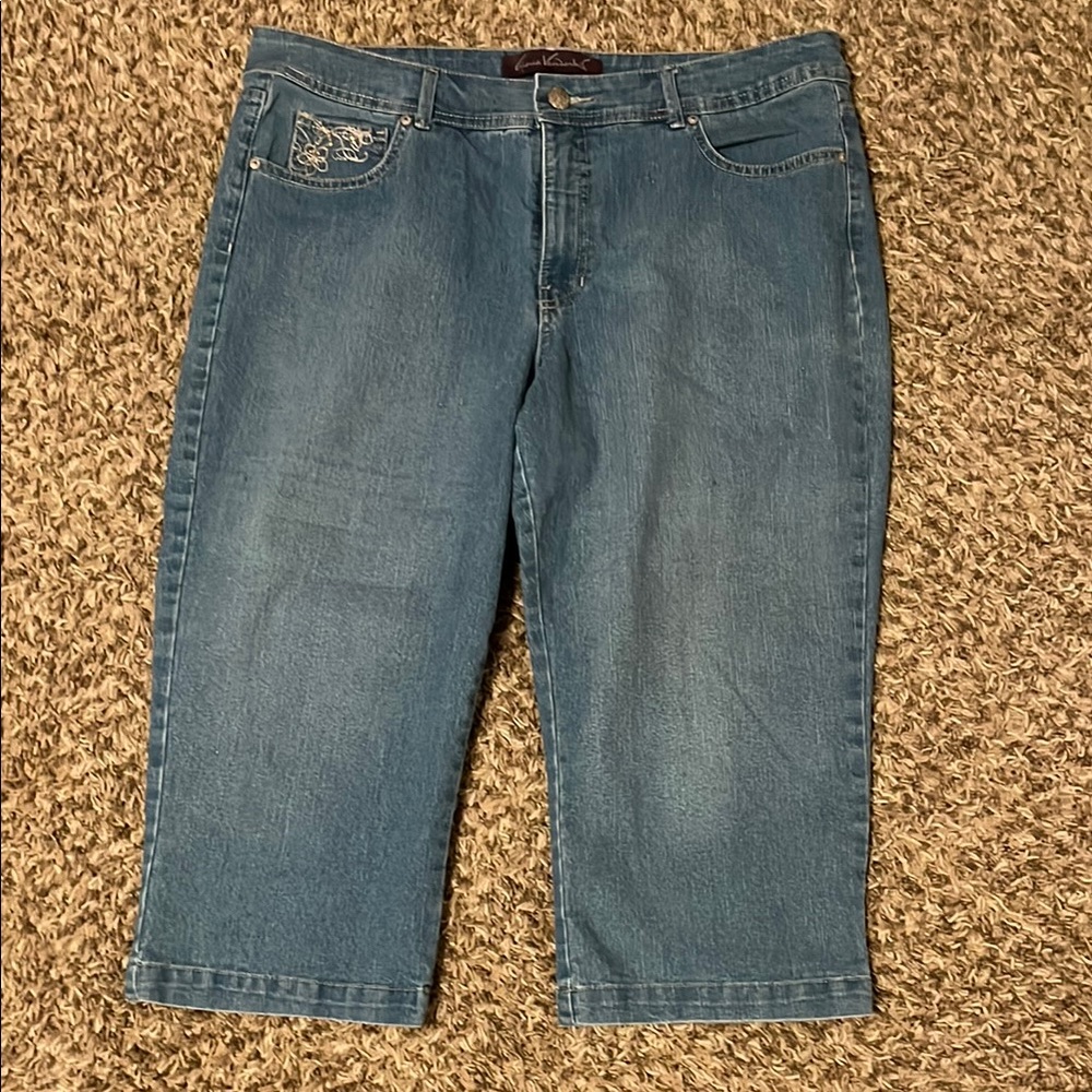 Gloria Vanderbilt Blue Capris Classic Style